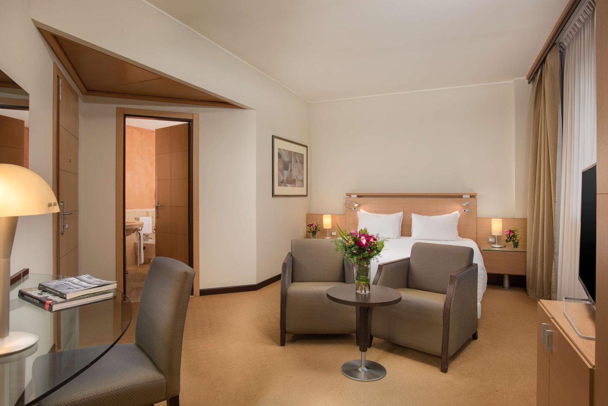 เอ็นเอช โบโลญญา วิลลาโนวา Hotel Villanova Di Castenaso ภายนอก รูปภาพ